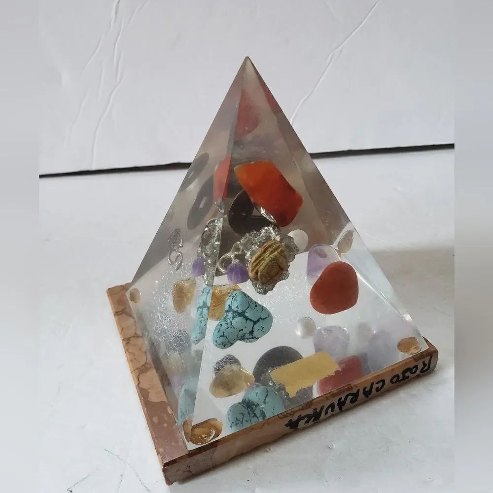 Glass Pyramid w/Gems - Picture 4 of 11